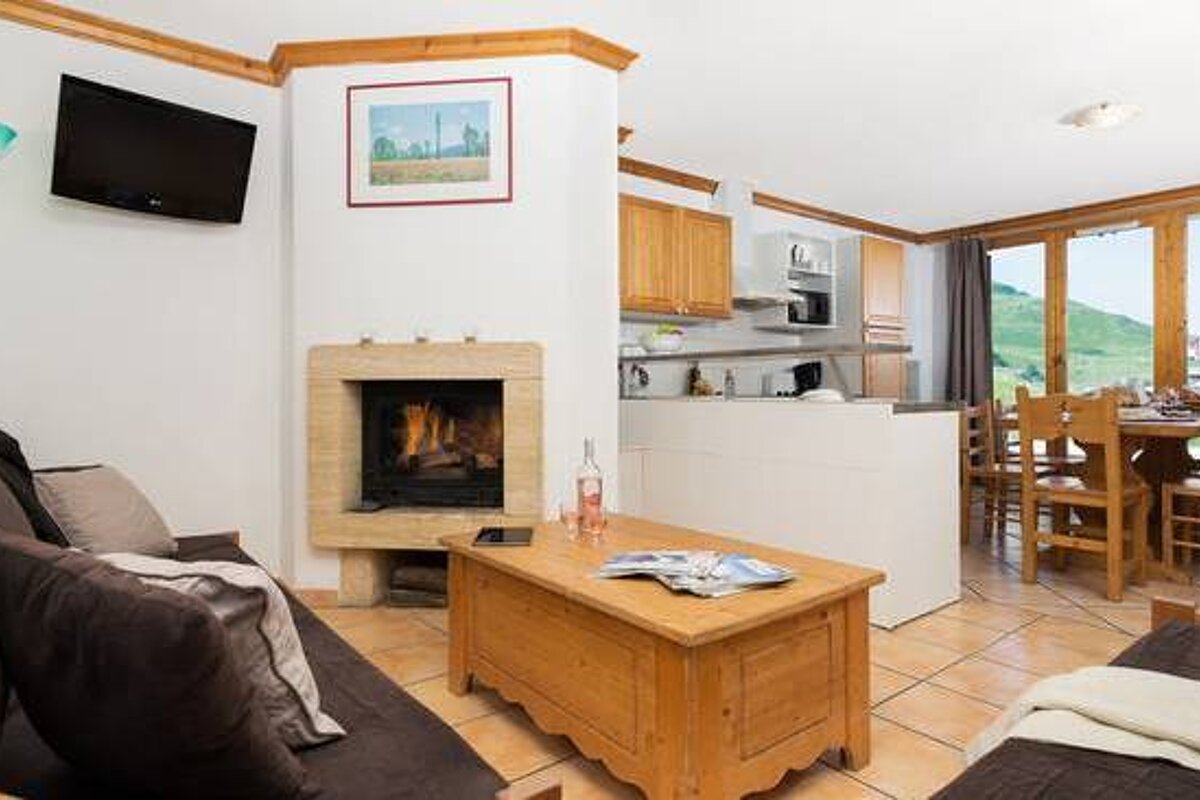 Les Chalets du Praz - 3 Bed Chalet, La Plagne Villages lounge