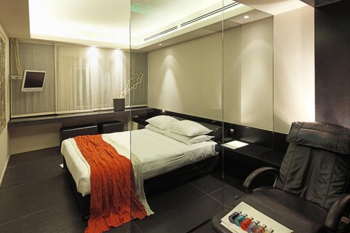 Straf Hotel, Milan double bedroom