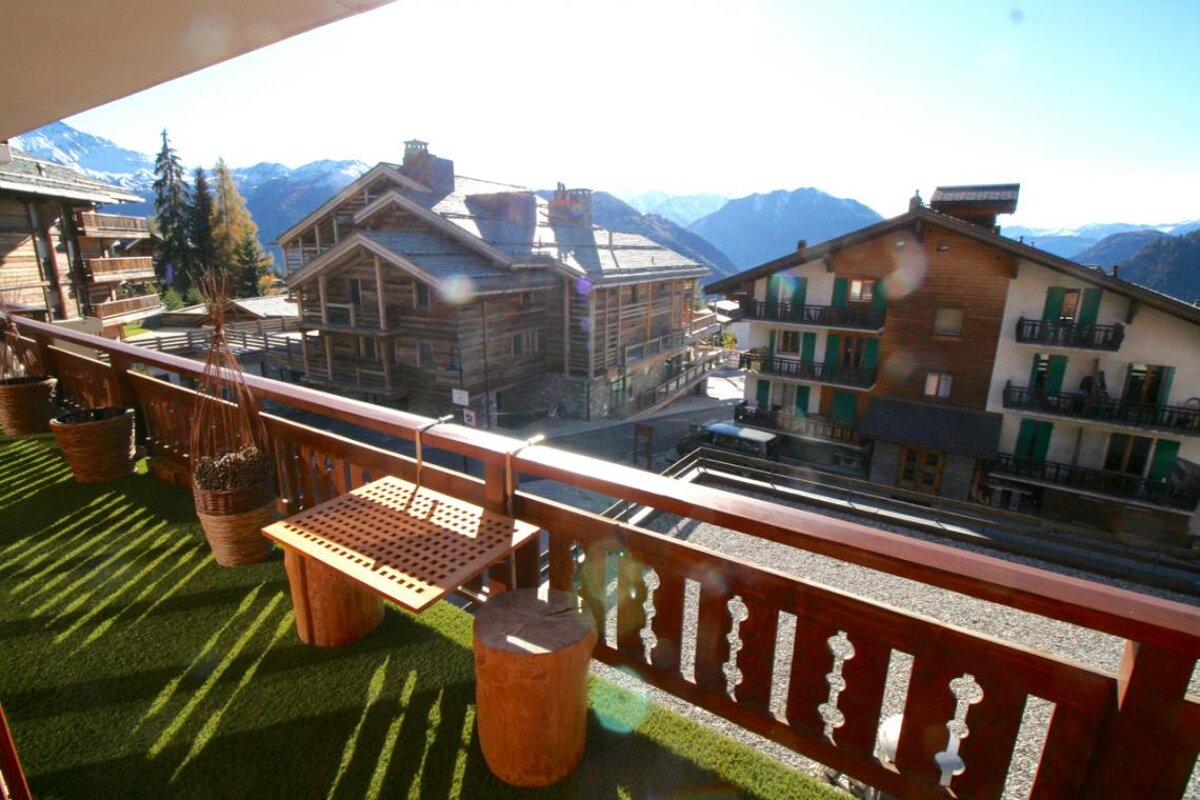 Mirabeau 335 Apartment