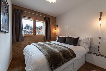 Florimont No.6 Apartment, Morzine double bedroom