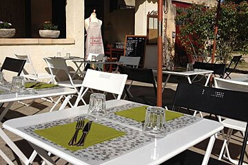 La Petite Histoire, Apt restaurant terrasse