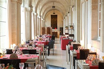 [itemref] restaurant