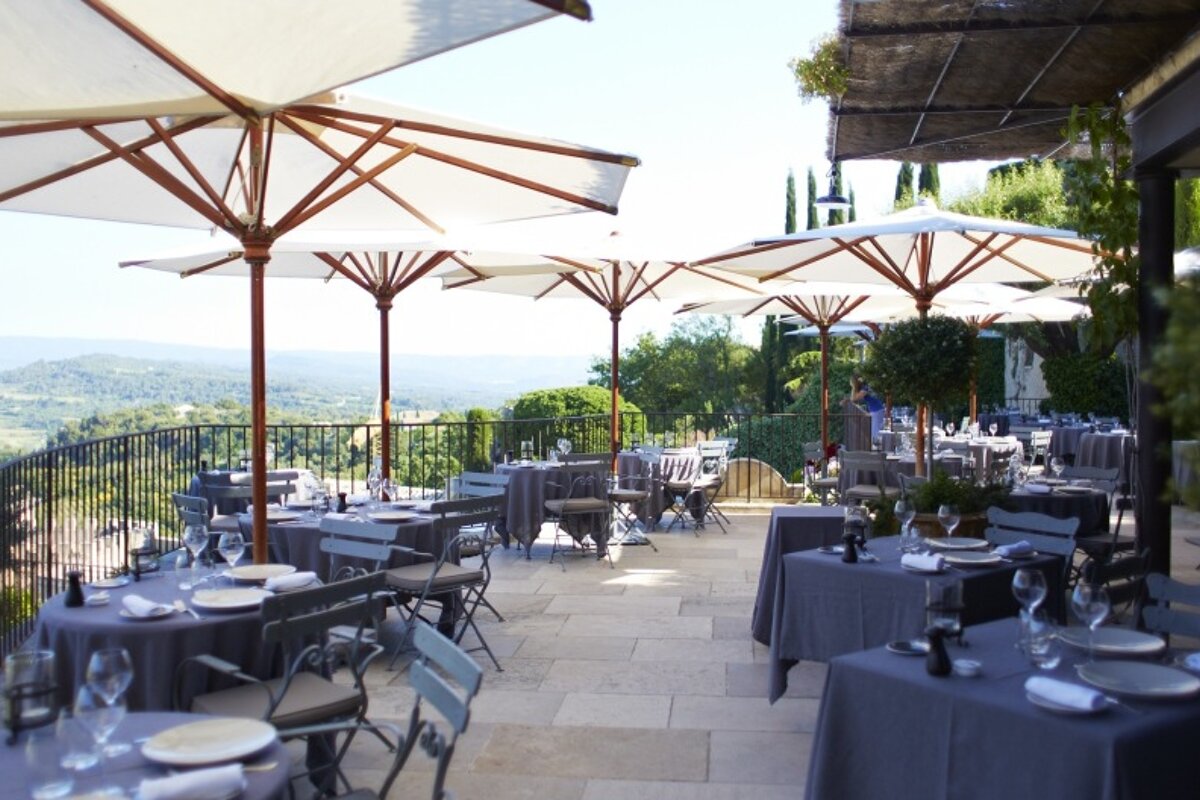 Jerome Blanchet Restaurant, Crillon le Brave restaurant terrasse