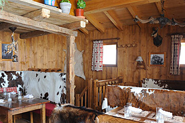 L'Oeil de Boeuf Restaurant, Courchevel Village interior