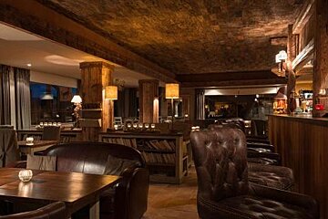 Chamois d'Or Hotel, Alpe d'Huez lounge room