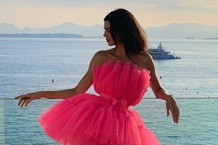 Glamorous amfAR 2019 gala in Antibes