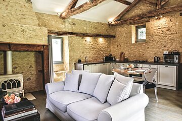 Le Mazet Villa, Dordogne living-room