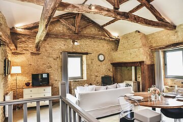 Le Mazet Villa, Dordogne living-room