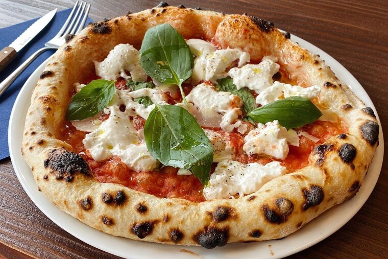 Fresh pizza from Primo in Les Gets