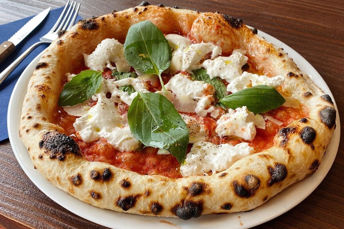 Fresh pizza from Primo in Les Gets
