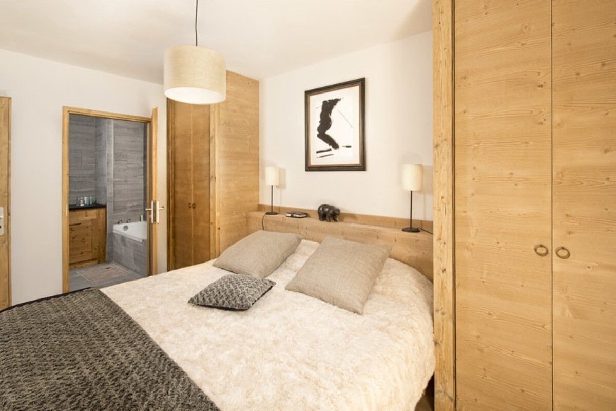 Santa Terra 80m2 8 person Apartment, Tignes - Les Brevieres master bedroom