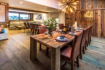 Kapa Chalet, Morzine dining area