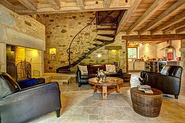 Lou Calvel Villa, Cazals