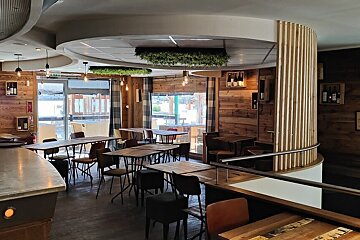 Slide Planet - The Shackleton Restaurant, 2 Alpes