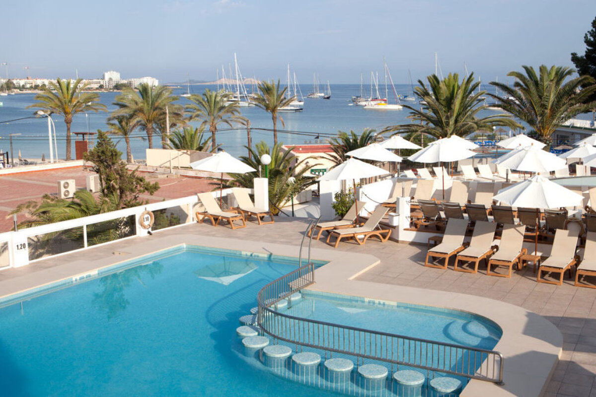 Bellamar Hotel, San Antonio outdoor swimming pool