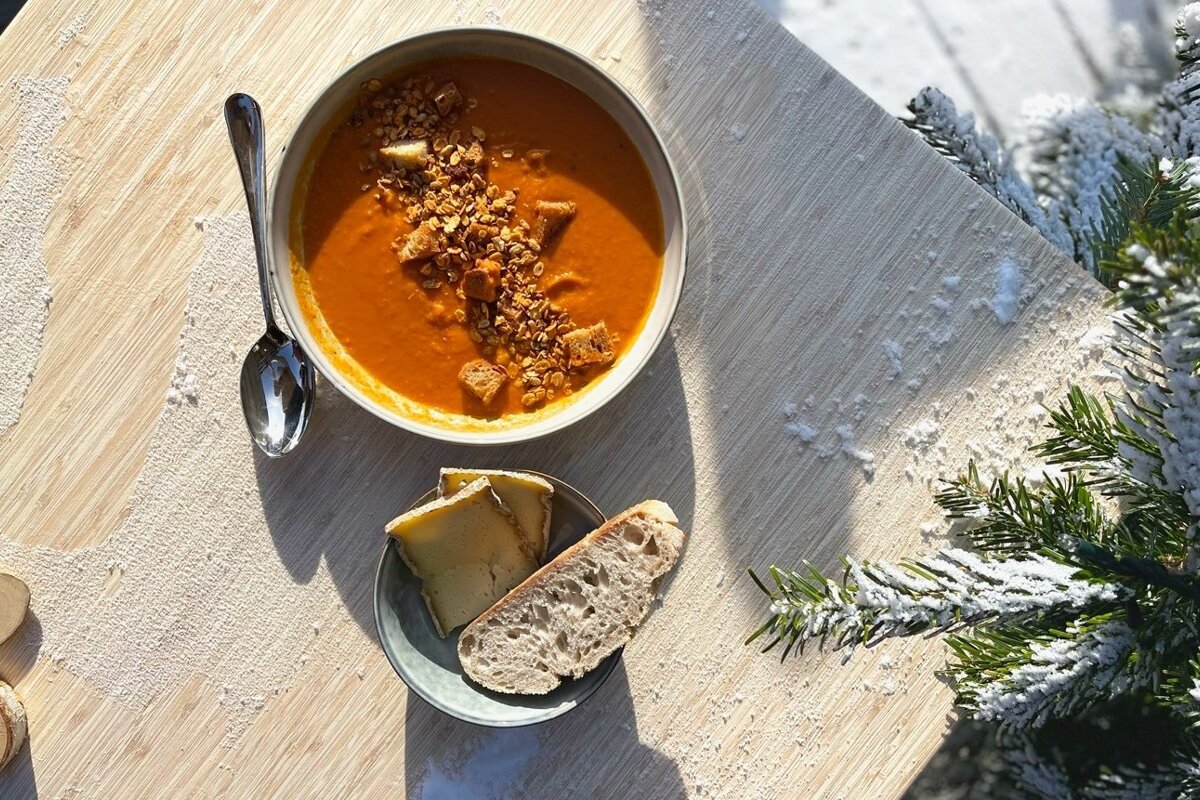 Soup for lunch at Claudie Coffee in Les Gets