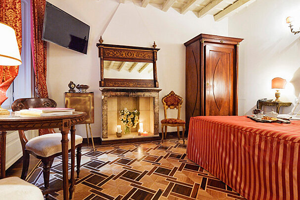 Santa Marta Suites Hotel, Milan - Centre double bedroom