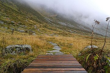 Autumn Hiking & the First Snow of the Season!