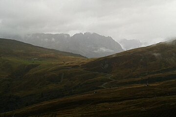 Autumn Hiking & the First Snow of the Season!