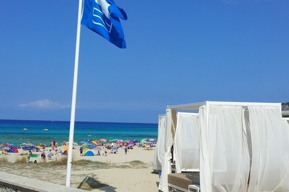 Cala Mesquida - Sand dunes and turquoise water