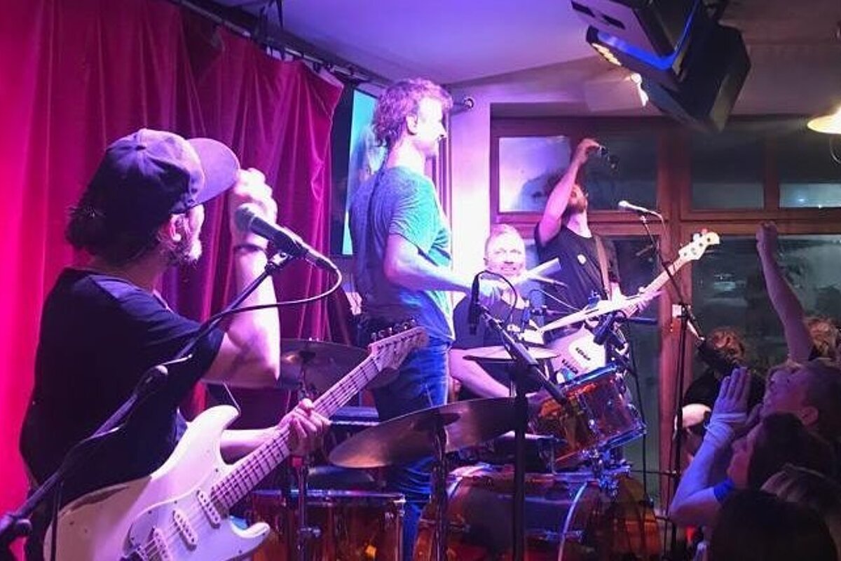 Chambre Neuf Apres Ski Bar, Chamonix - Centre interior