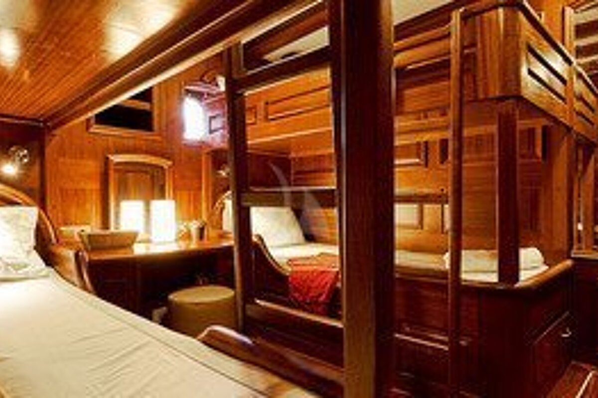 Goleta Turka 114' 35m Sailing Yacht, cabin