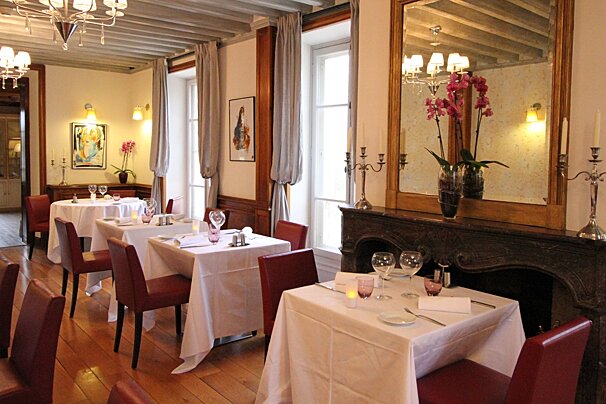 Les Frenes Hotel, Avignon hotel restaurant
