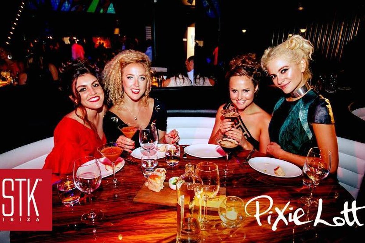 Pixie Lott's vintage beach break in Ibiza