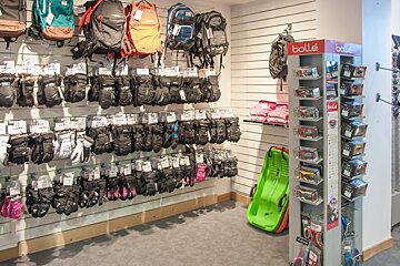 Skimium - Aiguille du Midi Ski Hire, Chamonix Main Town shop interior