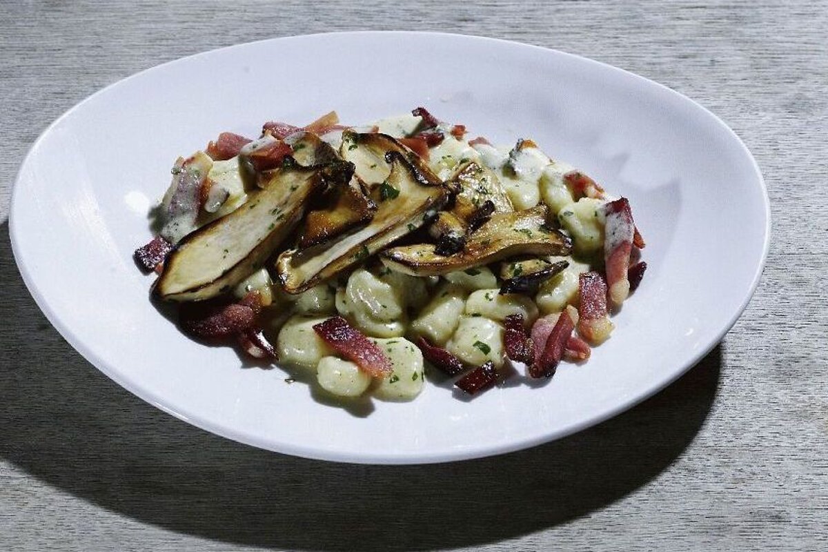 Campino Restaurant, Camp de Mar style of cuisine