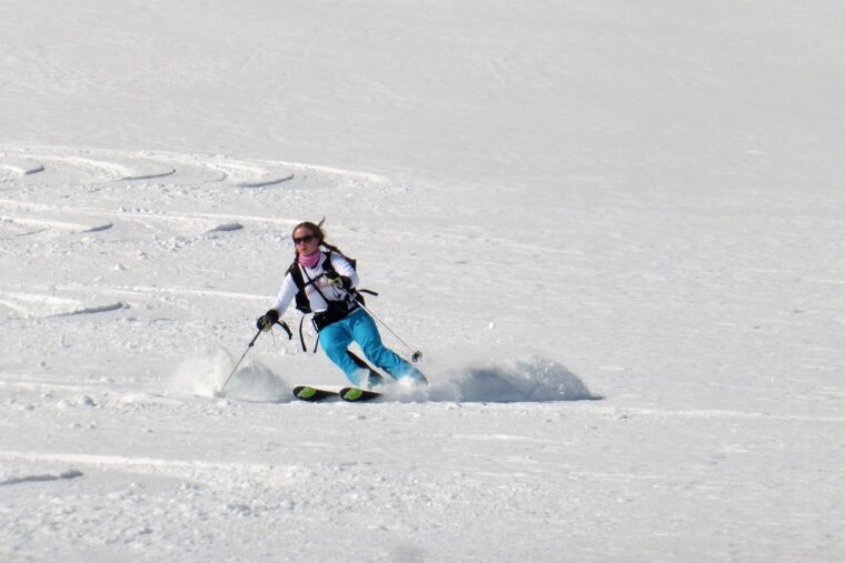 Warm weather and spring snow in Val d'Isere