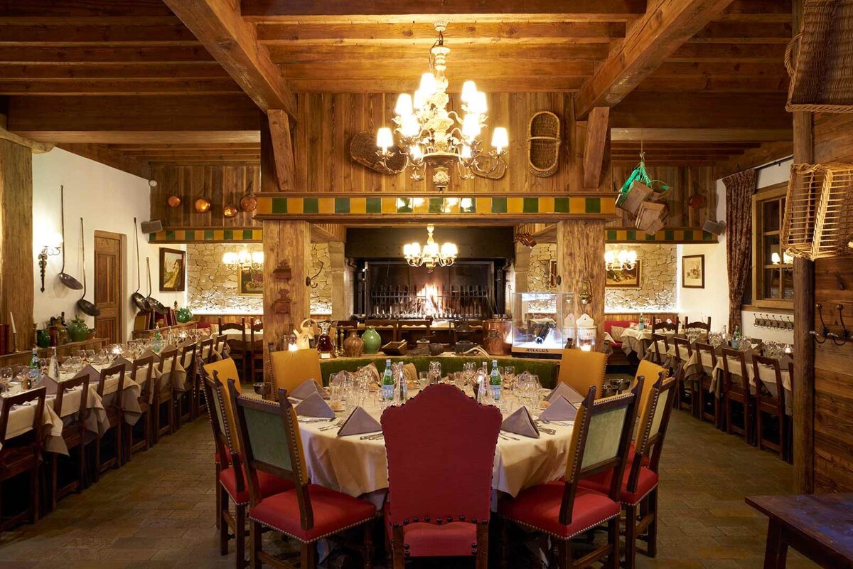 Le Chalet des Pierres Restaurant, Courchevel Valley interior