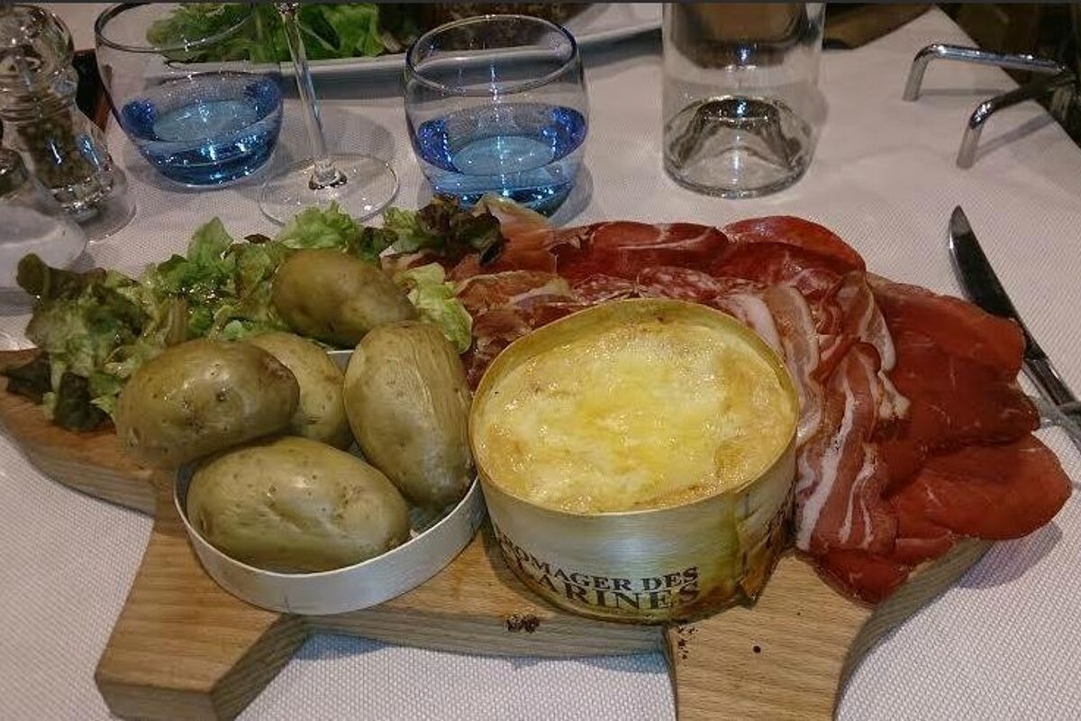 Le Schuss Bar & Restaurant, Courchevel Moriond style of cuisine