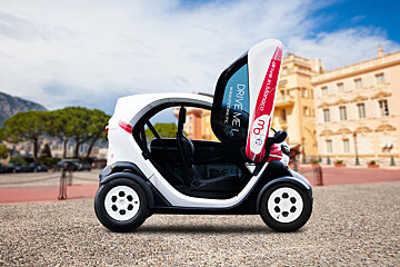 'Mobee' Electric Vehicles Available for Tourists in Monaco