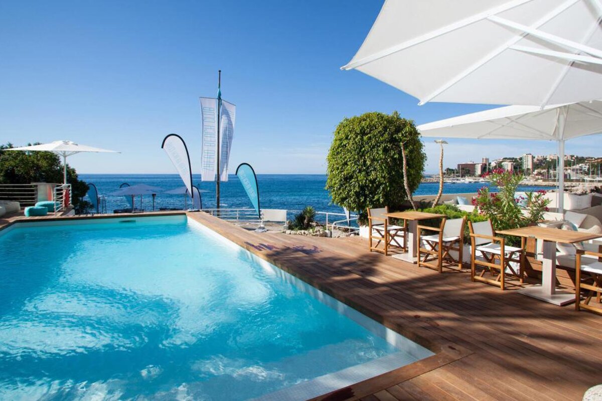 Zhero Beach Club, near Palma de Mallorca pool