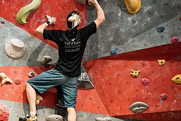 Indoor climbing at Centre Aquasportif Val d'Isere