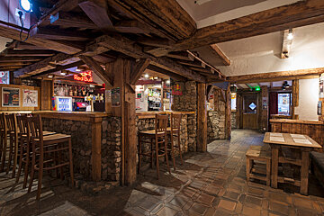 Bar La Taverne, Meribel Centre bar