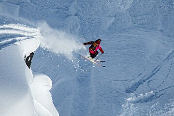 freeride world tour skier jumping