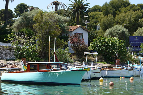 image of fishing boats