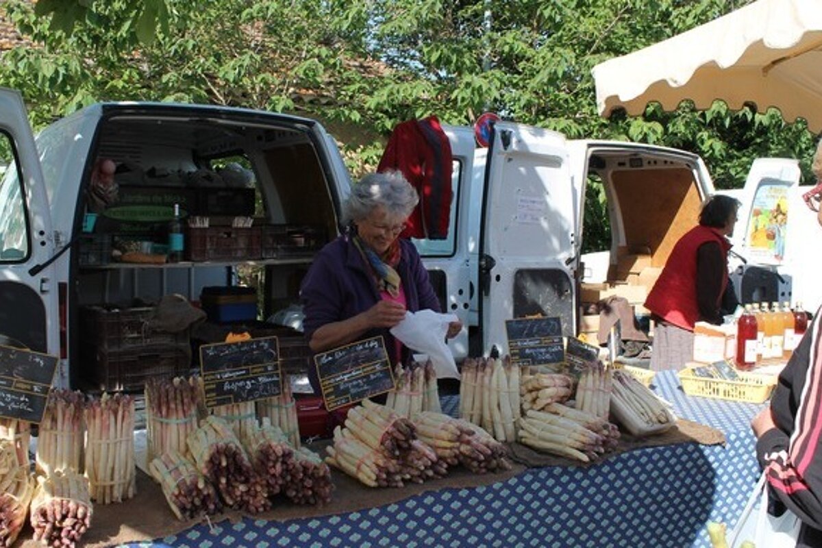 Agricultural Market, Isle sur la Sorgue