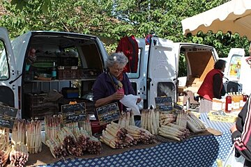 Agricultural Market, Isle sur la Sorgue