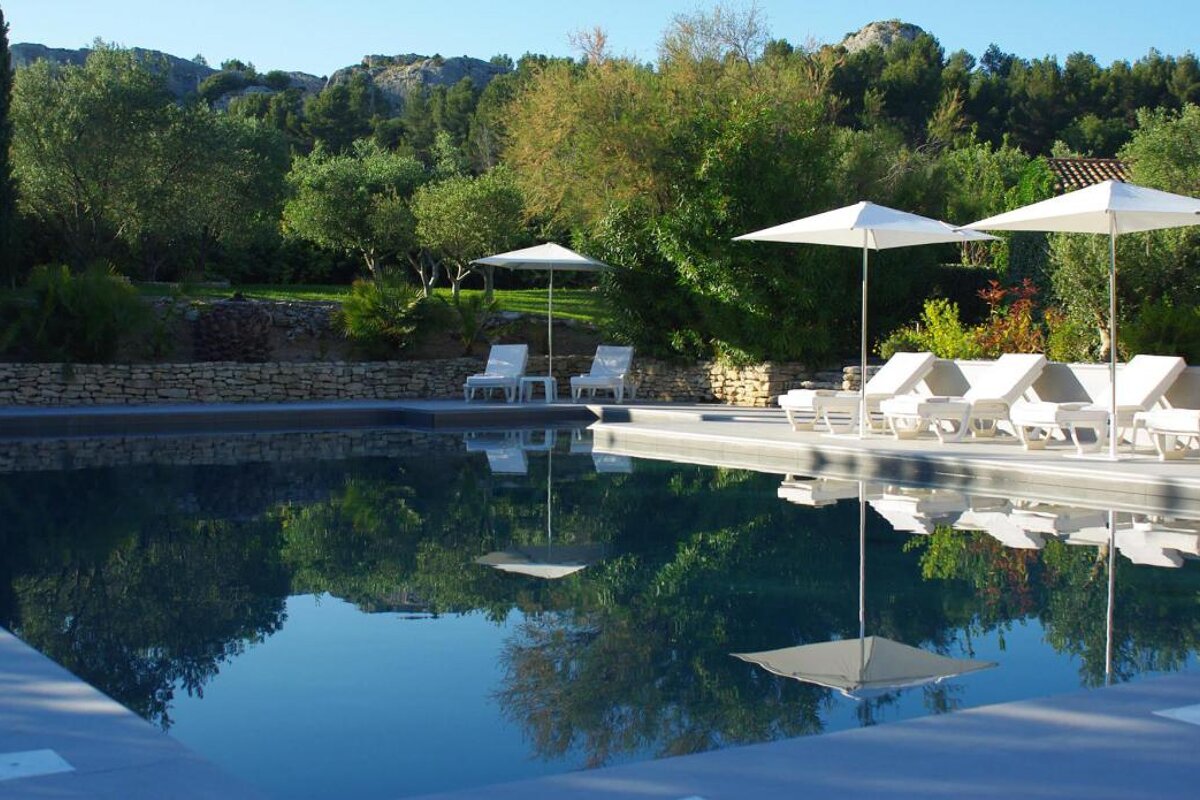 B Design & Spa Hotel, Maussane les Alpilles outdoor swimming pool