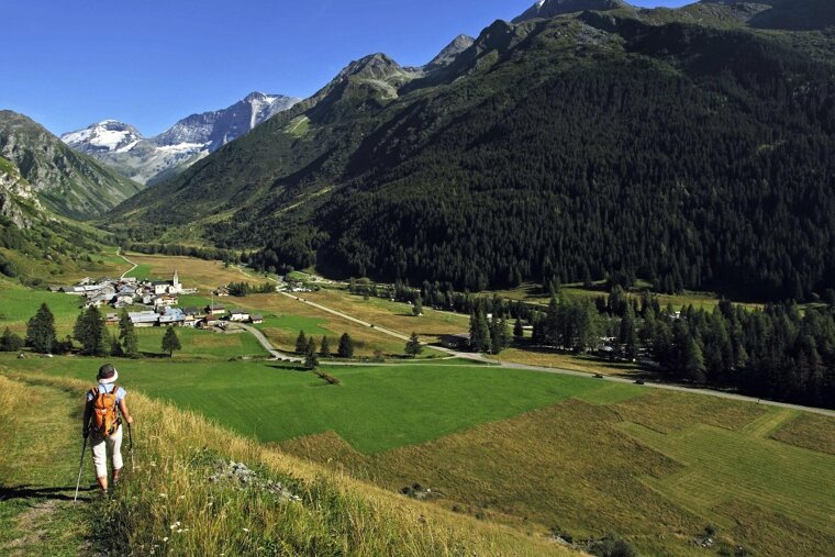 Hiking in Champagny