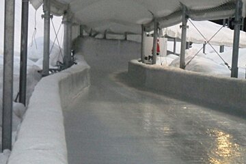 an image of a bobsleigh track in la plagne