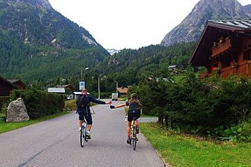 An image of cyclists in the French Alps near Chamonix Mont Blanc
