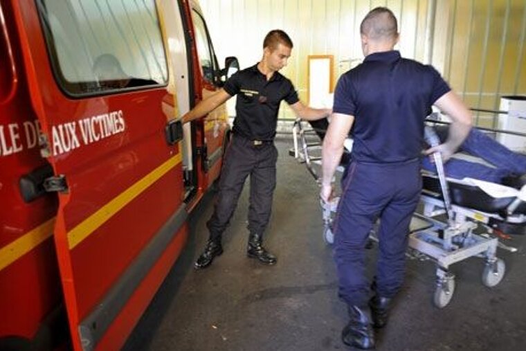 victim ambulance pompiers