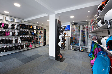 A store with a sign that says ' style collection ' on it