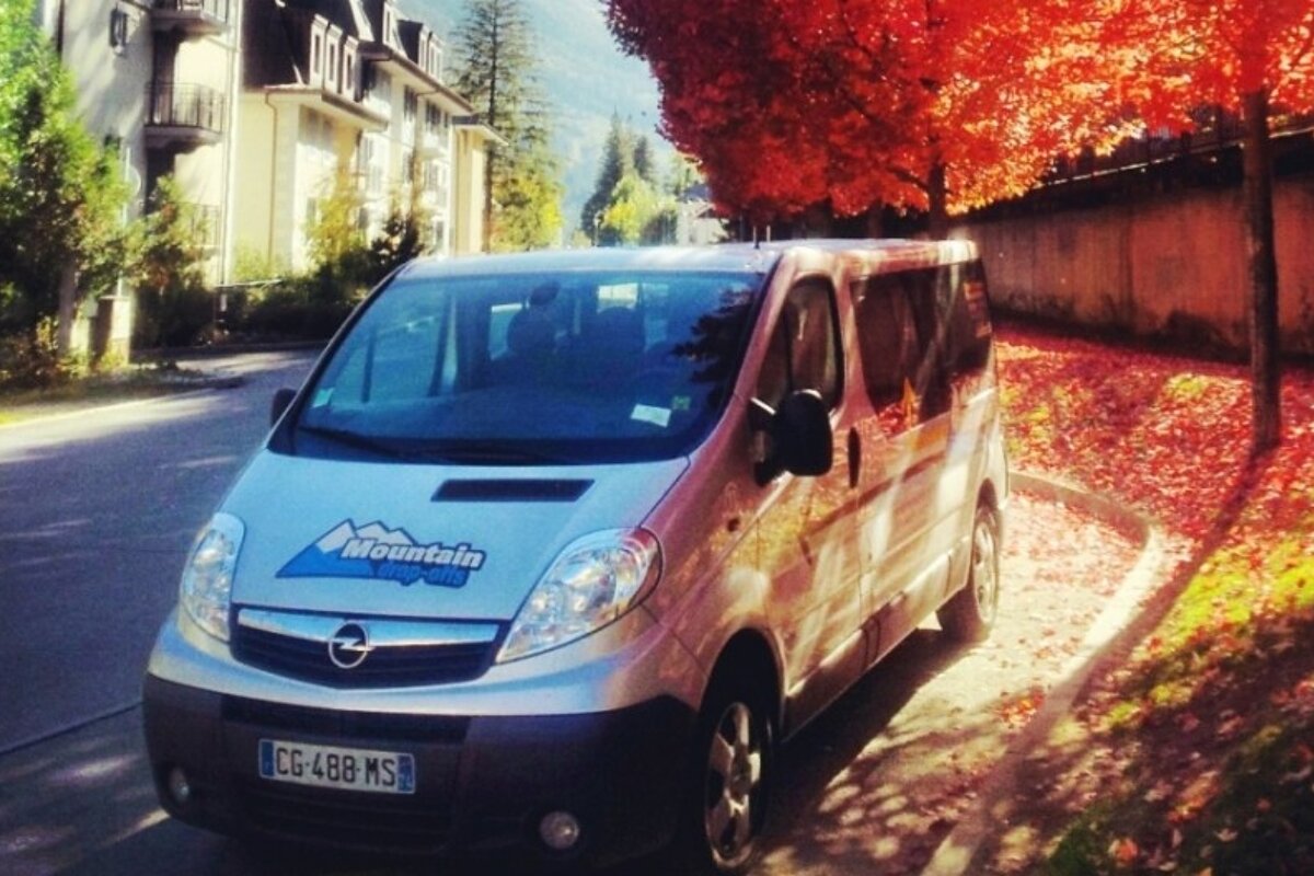 an image of a mountain drop offs transfer bus autumn chamonix