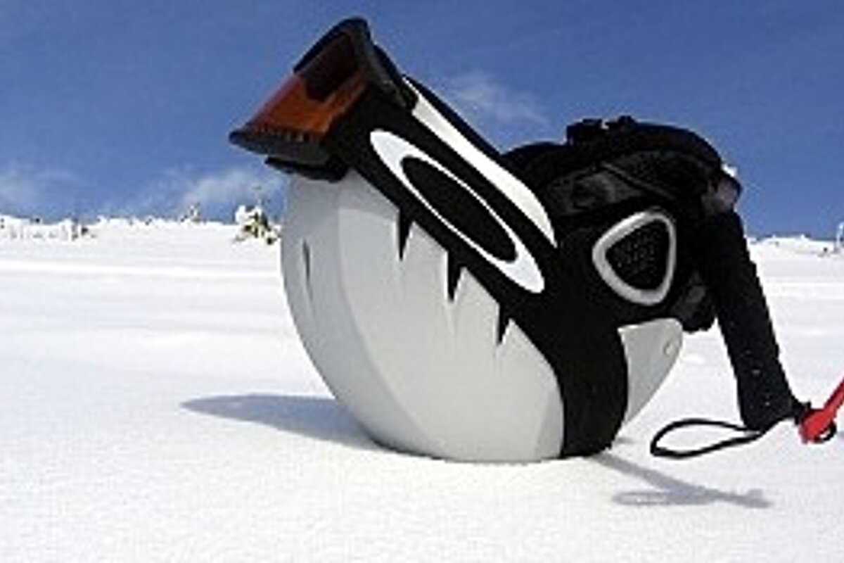 ski helmet