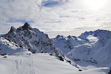 an image of mountains